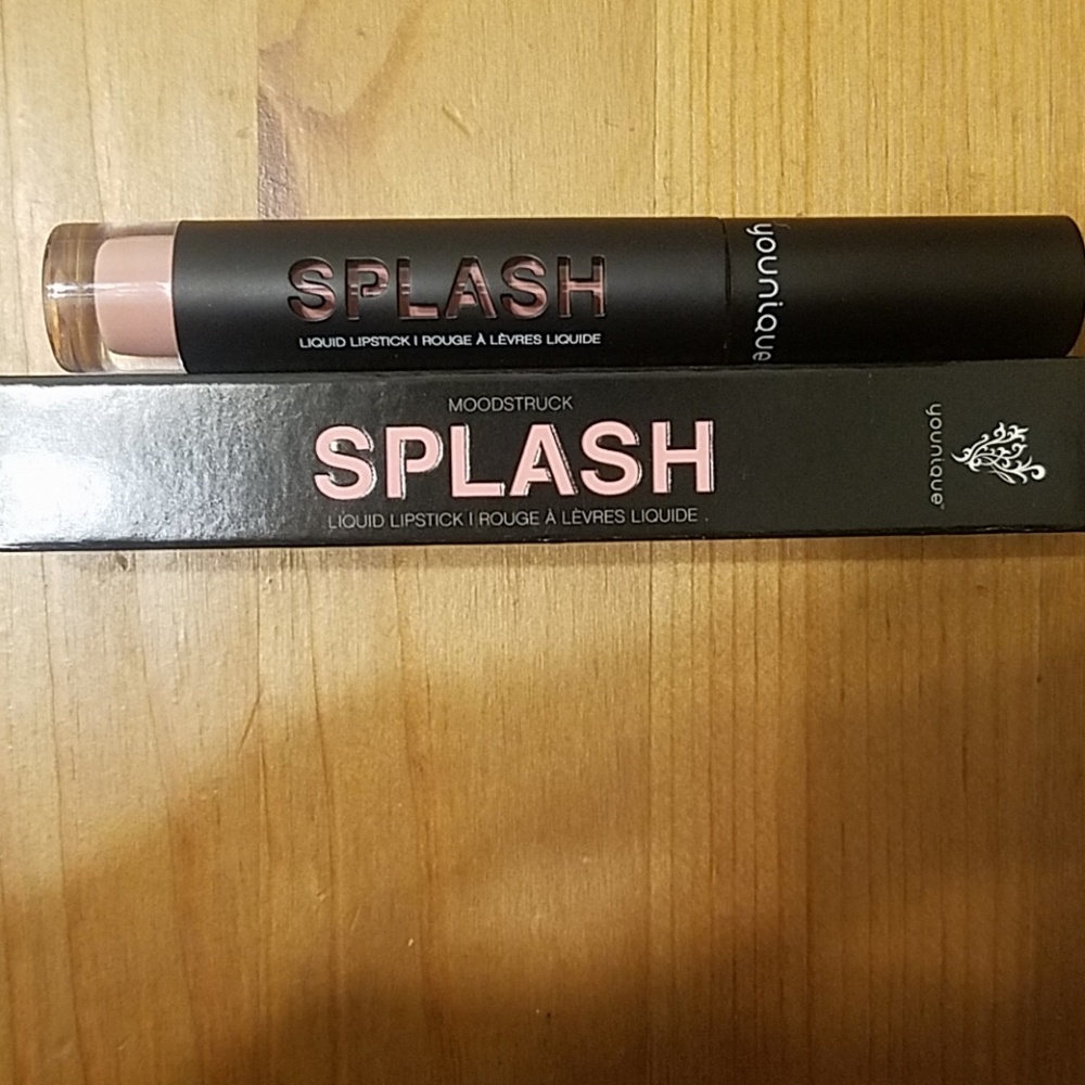 Younique Splash Liquid Lipstick (peach nude)